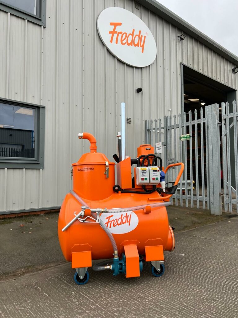 Ecovac 200L 2KW 240V ***RESERVED***